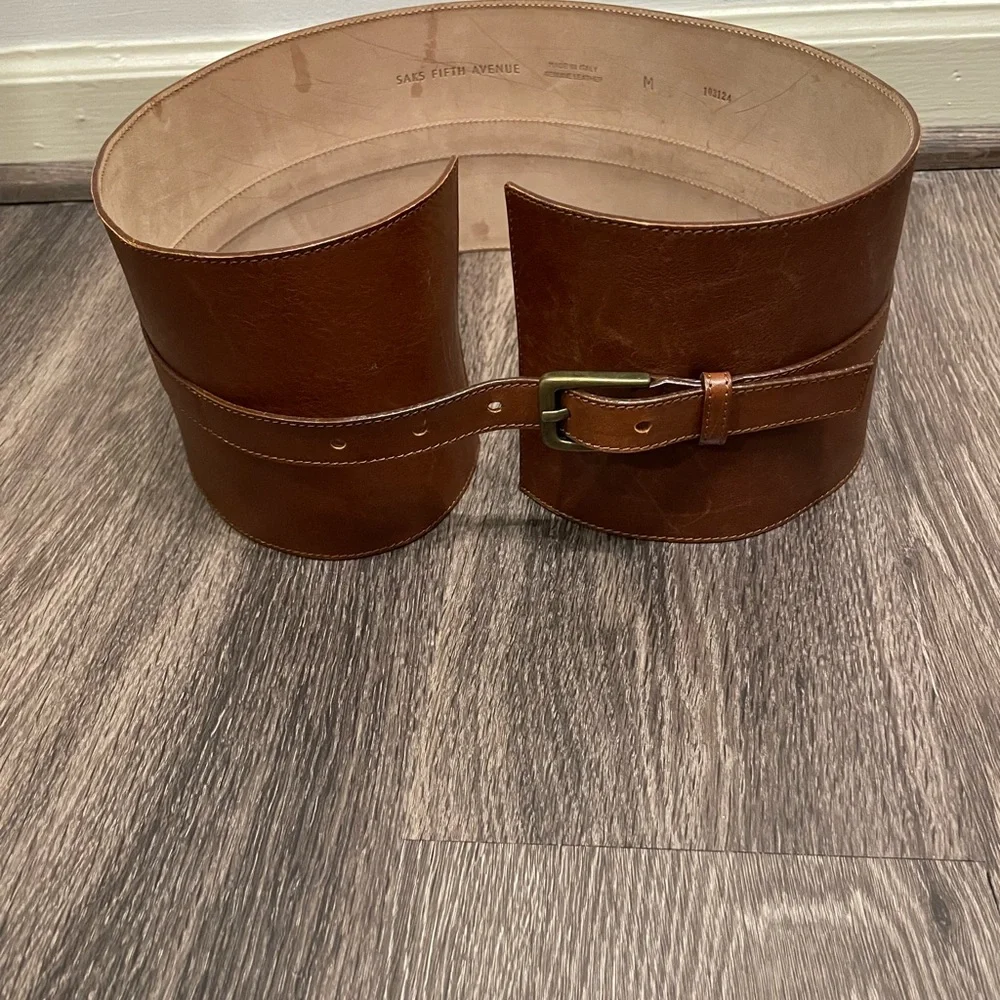 Saks Fifth Avenue Leather Wide  Brown Waist Belt M